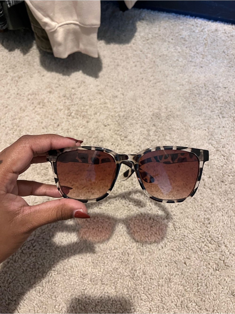 Tortoiseshell Square Sunglasses with Brown Lenses
